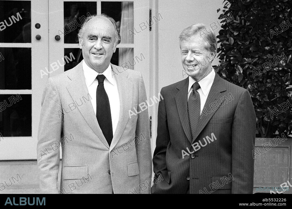 President Jose Lopez Portillo of Mexico with U.S. President Jimmy Carter outside White House, Washington, D.C., USA, Marion S. Trikosko, US News & World Report Magazine Collection, September 28, 1979.