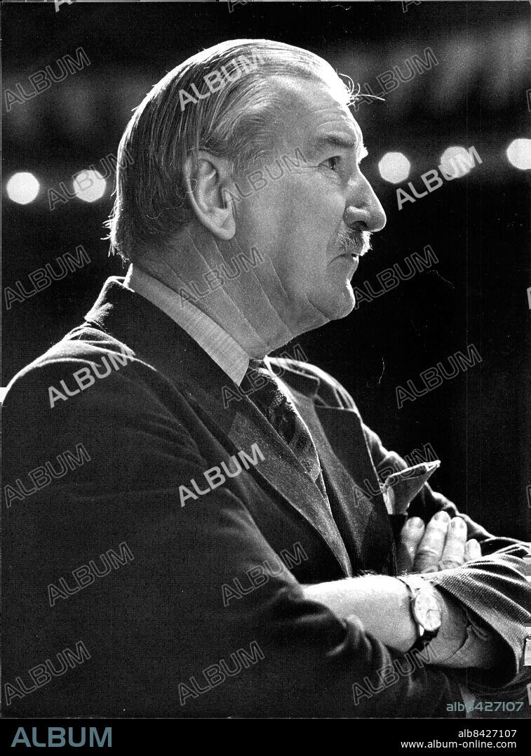 Stockholm 1977-08-28. Skådespelaren Sigge Fürst i teaterföreställningen "My Fair Lady" på Oscarsteatern. Foto: Ingvar Karmhed / SvD / TT / kod 12014.