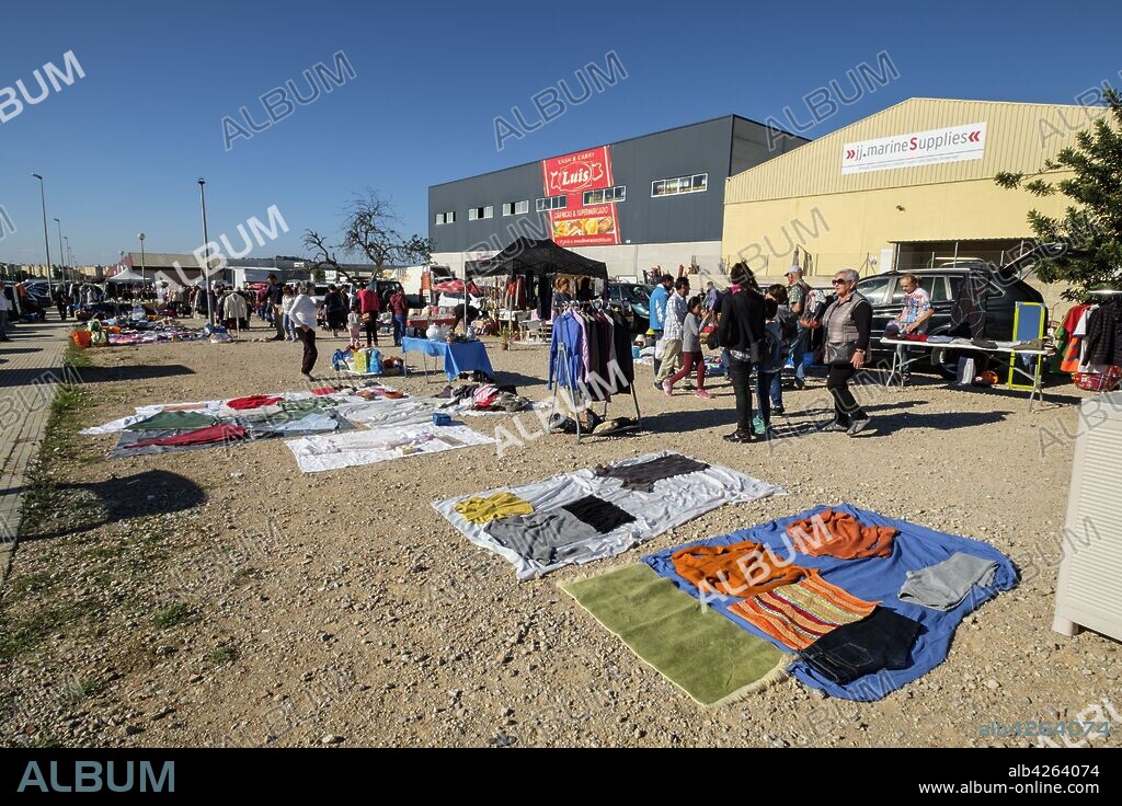 Mercado de antigüedades y de segunda mano de Son Bugadelles, Calvià, Mallorca, balearic islands, Spain.
