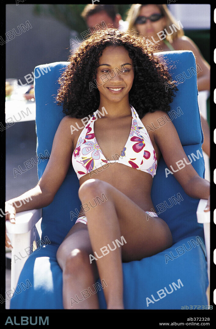 ZOE SALDANA in GET OVER IT, 2001, directed by TOMMY O'HAVER. Copyright MIRAMAX.
