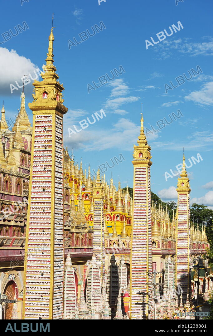 Thanboddhay Paya temple, Monywa, Myanmar (Burma), Asia.