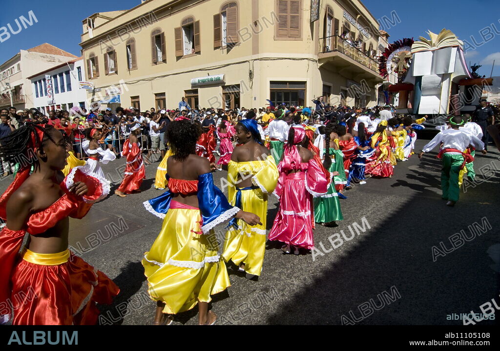 Costumed women dancing, Carnival, Mindelo, Sao Vicente, Cape Verde, Africa.