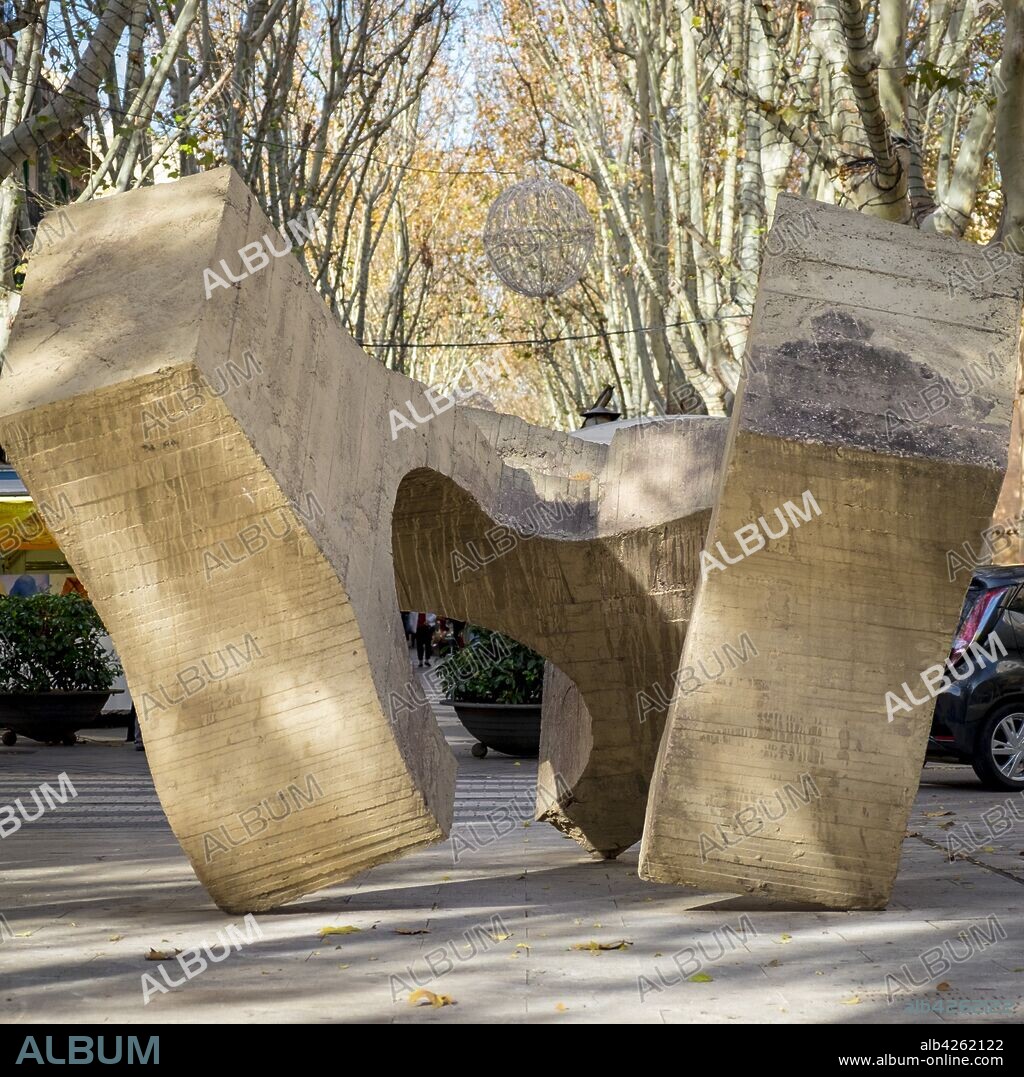 Lugar de encuentro V. , Eduardo Chillida,1975, hormigón, Palma, Mallorca, balearic islands, Spain.