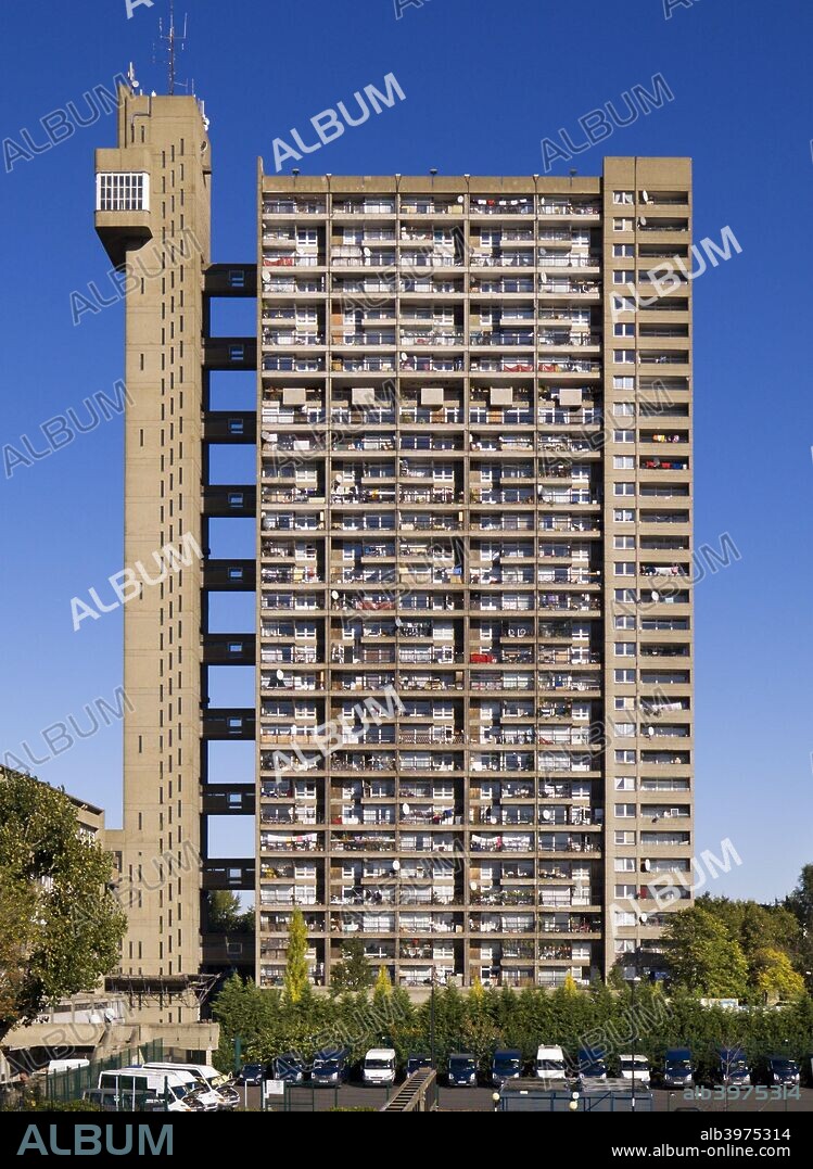 Trellick Tower, 5 Golborne Road, North Kensington, London, 2010. General view of elevation. A Brutalist Grade II Listed block of flats designed by Erno Goldfinger and built between 1968 and 1972.