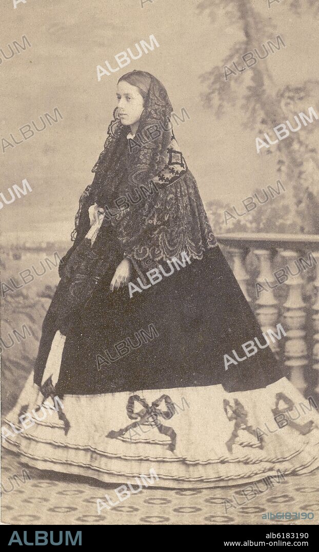 GUMERSINDO ORTIZ (1830-1880) FOTOGRAFO SEVILLANO. RETRATO FEMENINO - FOTOGRAFIA EN BLANCO Y NEGRO - S XIX.