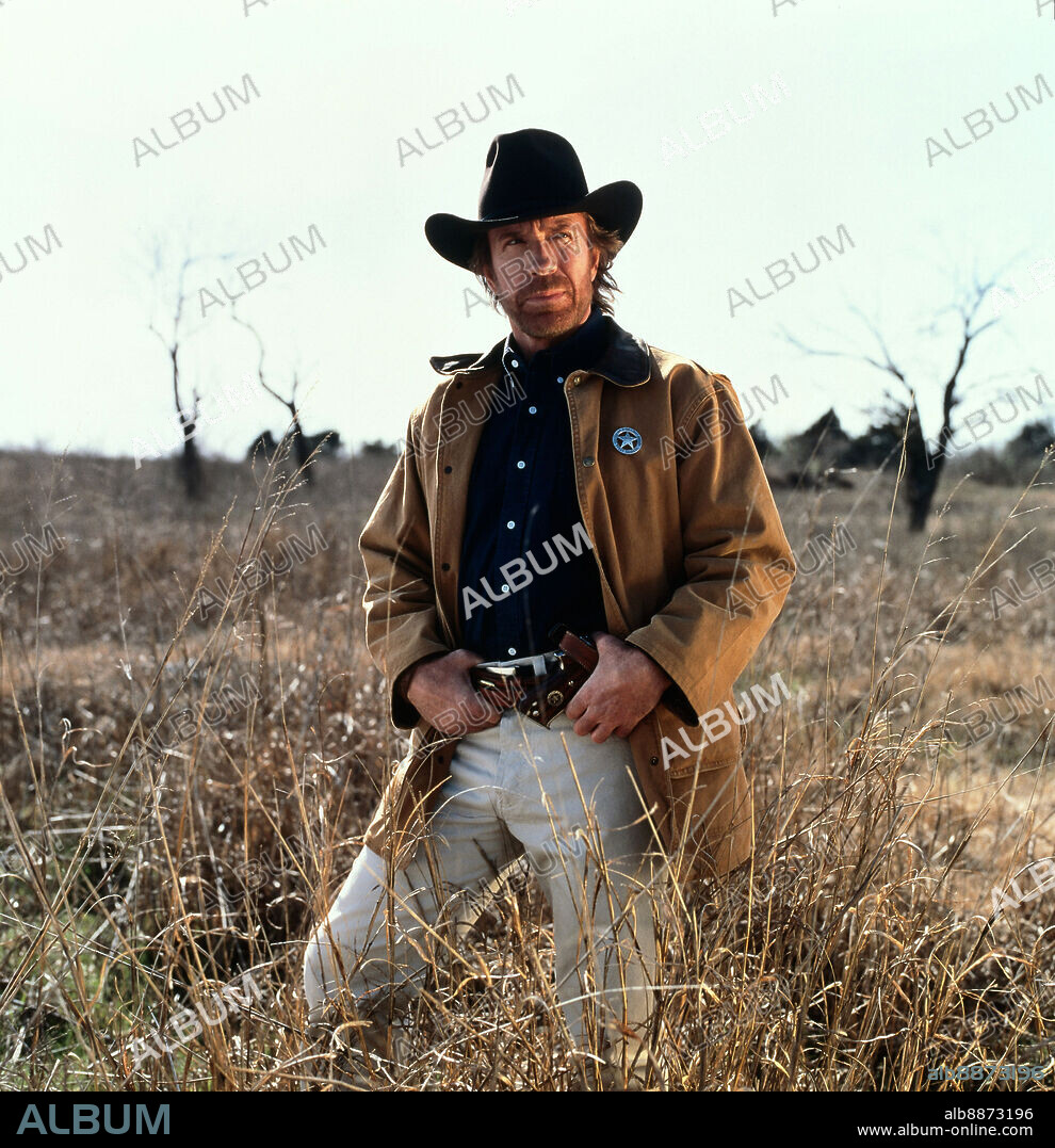 CHUCK NORRIS en WALKER, TEXAS RANGER, 1993, dirigida por JERRY JAMESON y TONY MORDENTE. Copyright COLUMBIA TRISTAR TELEVISION.