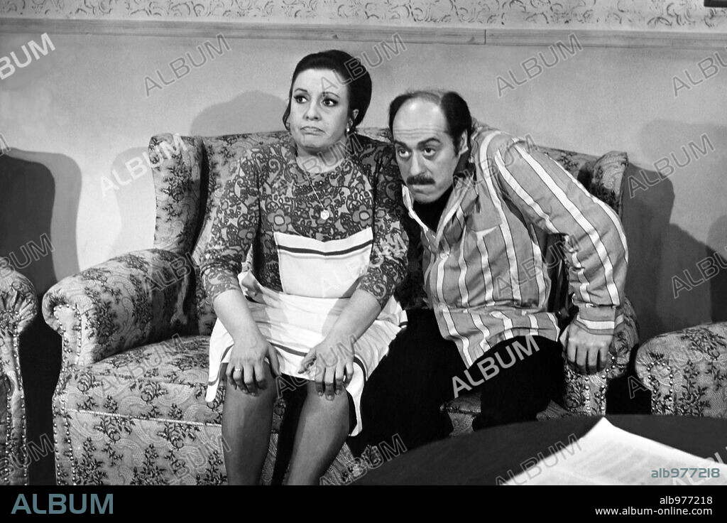 JOSE LUIS LOPEZ VAZQUEZ en NO SOMOS NI ROMEO NI JULIETA, 1969, dirigida por ALFONSO PASO.