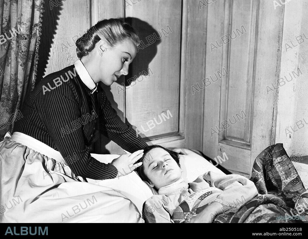 ANNA LEE et RODDY McDOWALL dans HOW GREEN WAS MY VALLEY, 1941, réalisé par JOHN FORD. Copyright 20TH CENTURY FOX.