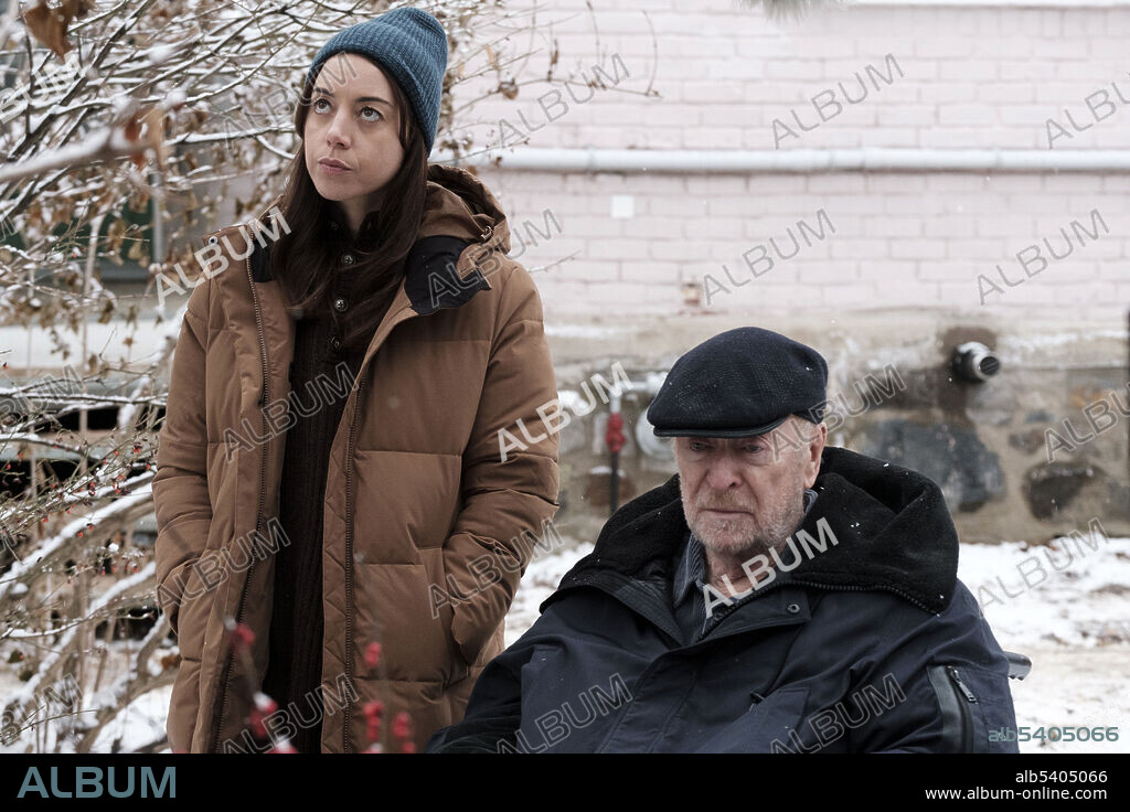 AUBREY PLAZA and MICHAEL CAINE in BEST SELLERS, 2021, directed by LINA ROESSLER. Copyright Item 7 / Wishing Tree Productions.