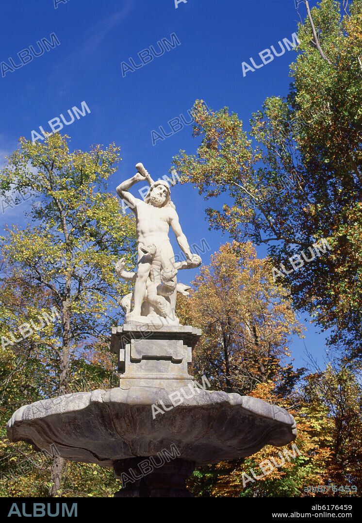SEBASTIAN HERRERA BARNUEVO (1619-1671). DETALLE DE LA FUENTE DE HERCULES Y LA HIDRA - SIGLO XVII.