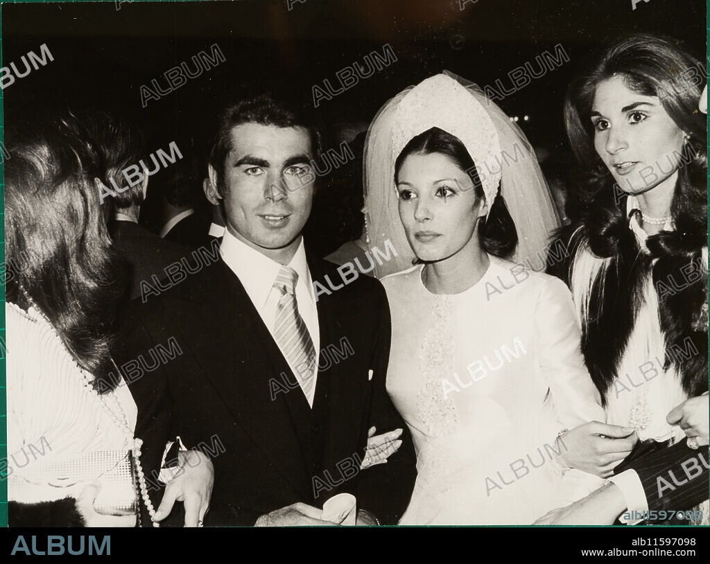 Madrid, 16/02/1973. Boda en la iglesia de San Francisco el Grande entre Francisco Rivera «Paquirri» y Carmina Ordoñez.