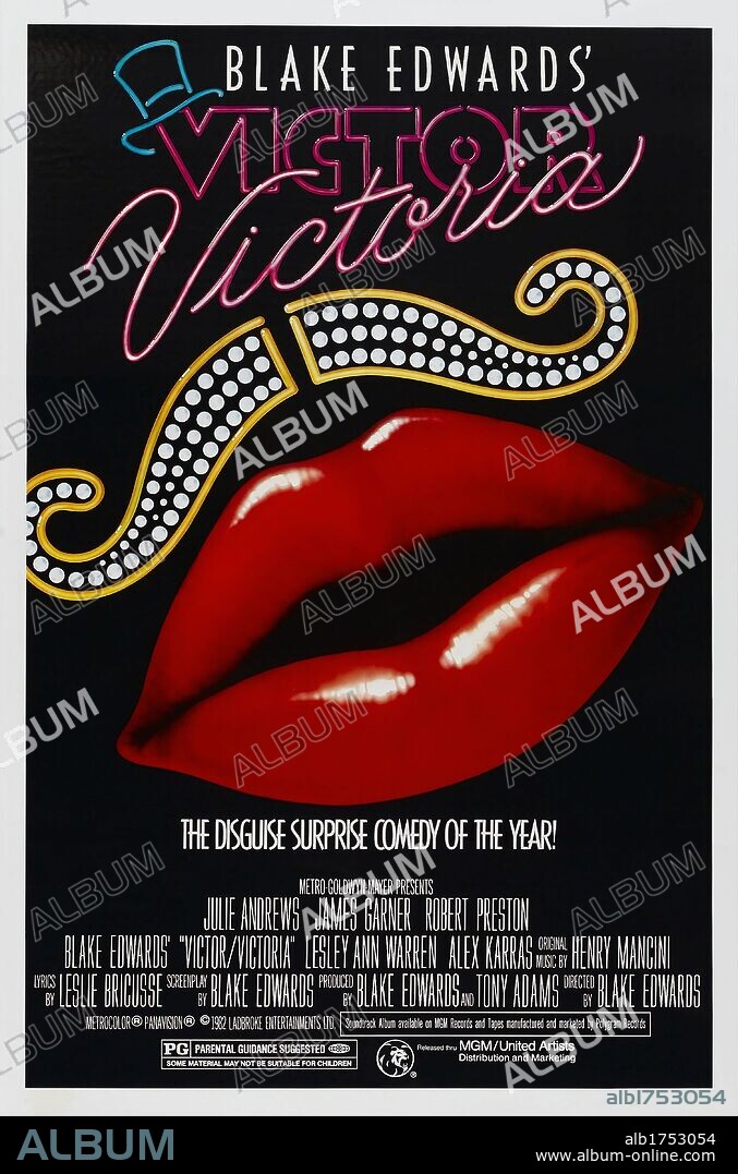 Poster of VICTOR / VICTORIA, 1982, directed by BLAKE EDWARDS. Copyright M.G.M/UNITED ARTIST.