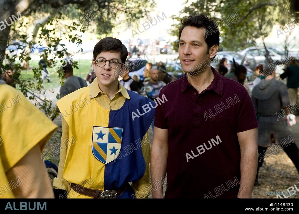 CHRISTOPHER MINTZ-PLASSE and PAUL RUDD in ROLE MODELS, 2008, directed by DAVID WAIN. Copyright NEW REGENCY PICTURES / URDANK, SAM.