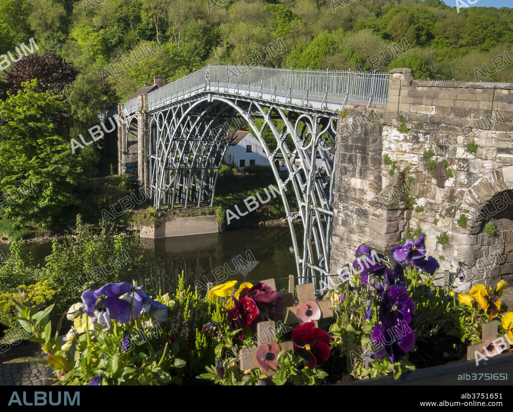 Historic Iron Bridge by Abraham Darby III, Ironbridge, UNESCO World Heritage Site, Shropshire, England, United Kingdom, Europe.