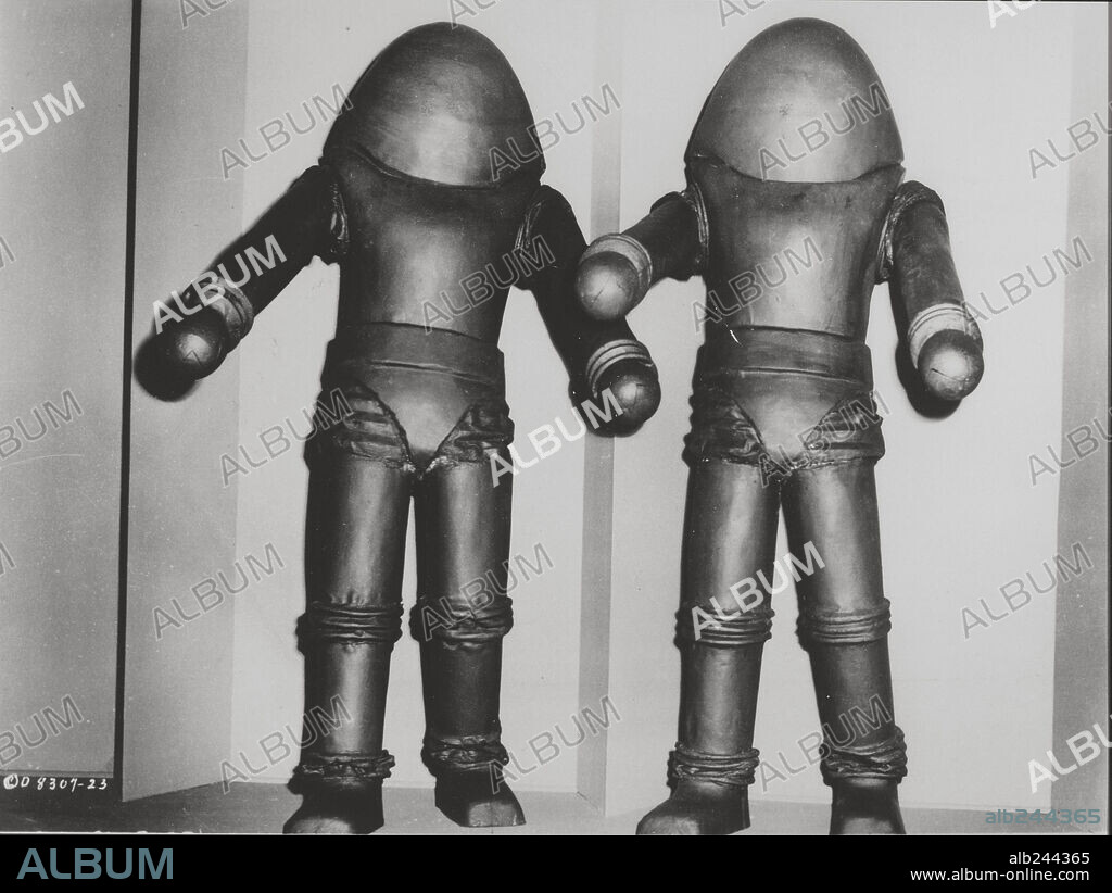 EARTH VS THE FLYING SAUCERS, 1956, dirigida por FRED F. SEARS. Copyright COLUMBIA PICTURES.