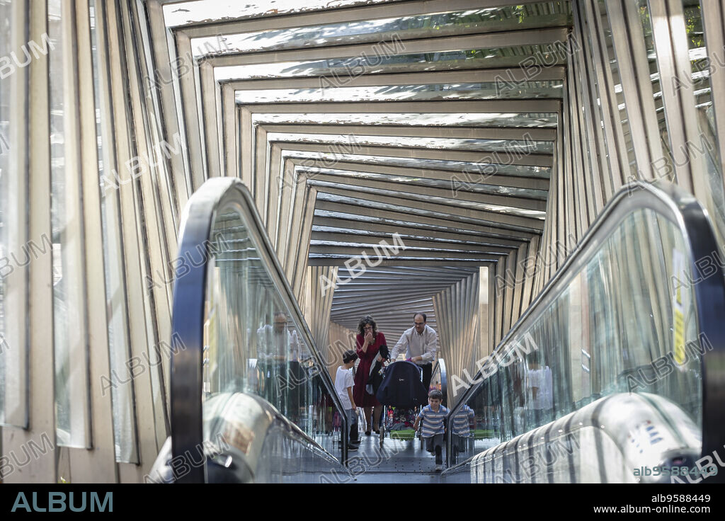 Escaleras Mecánicas, La Soledad Kantoia, Vitoria, Álava , comunidad autónoma del País Vasco, Spain.