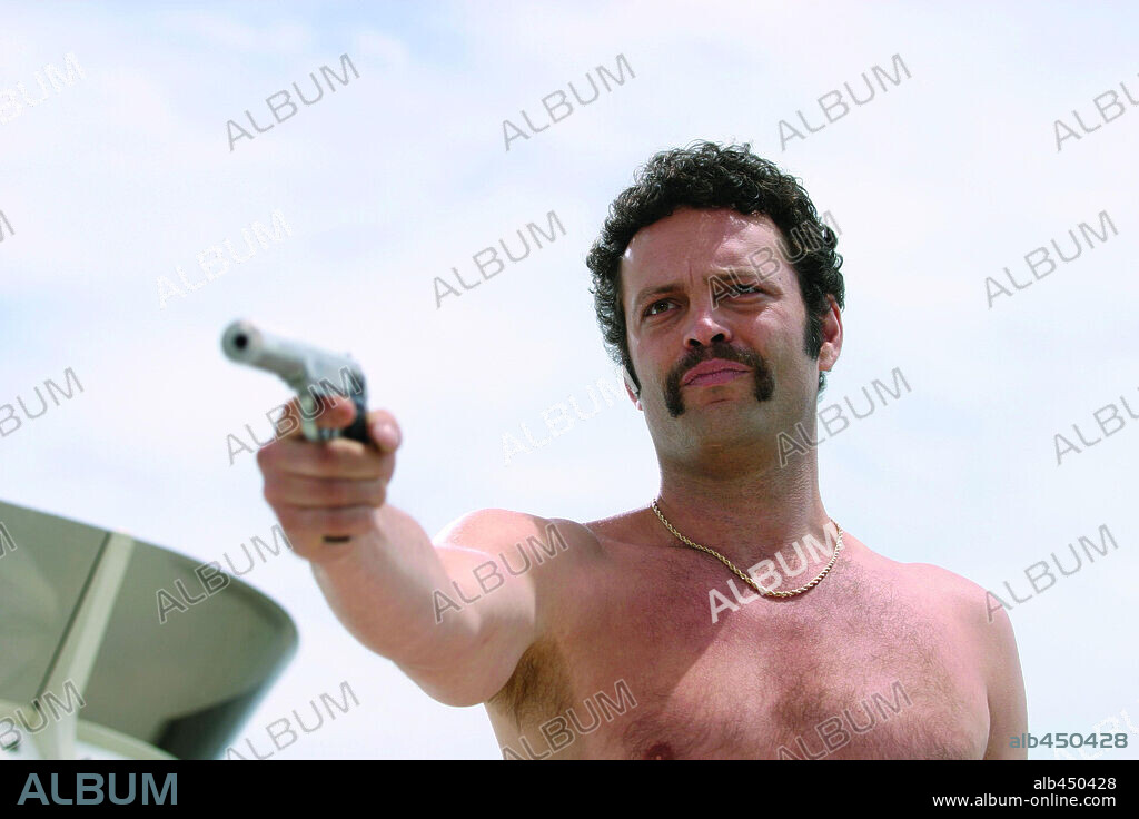 VINCE VAUGHN in STARSKY & HUTCH, 2004, directed by TODD PHILLIPS. Copyright WARNER BROS/MIRAMAX.