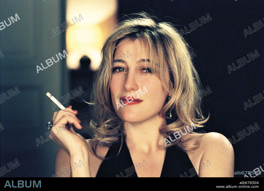 VALERIA BRUNI TEDESCHI in 5X2, 2004, directed by FRANÇOIS OZON. Copyright FIDELITE PRODUCTIONS / MOIREAU, JEAN-CLAUDE.