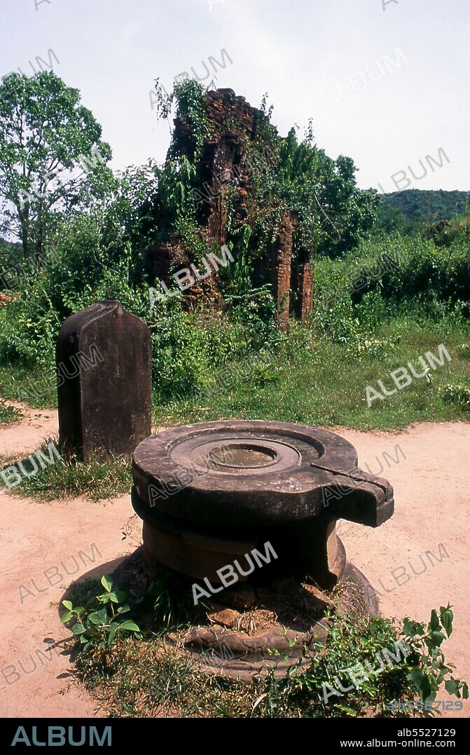 The kingdom of Champa (Campadesa or nagara Campa) Cham Pa in Vietnamese, ?? Chiêm Thành in Hán Vi?t and Zhàn chéng in Chinese records) was an Indianized kingdom that controlled much of southern and central Vietnam from approximately the 7th century through to 1832. Champa reached its apogee in the 9th and 10th centuries. Then began a gradual decline under pressure from Ð?i Vi?t, the Vietnamese polity centered in the region of modern Hanoi. In 1471, Viet troops sacked the northern Cham capital of Vijaya, and in 1697 the southern principality of Panduranga became a vassal of the Vietnamese emperor. In 1832, the Vietnamese emperor Minh M?ng annexed the remaining Cham territories. M? Son, a former religious center, and H?i An, one of Champa's main port cities, are now UNESCO World Heritage sites.