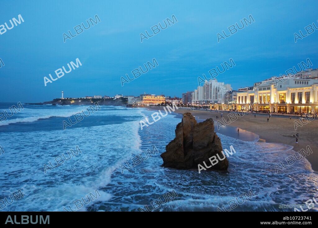 Casino, Grande Plage Beach, Biarritz, Aquitaine, Basque Country, Pyrenees Atlantiques, 64, France.