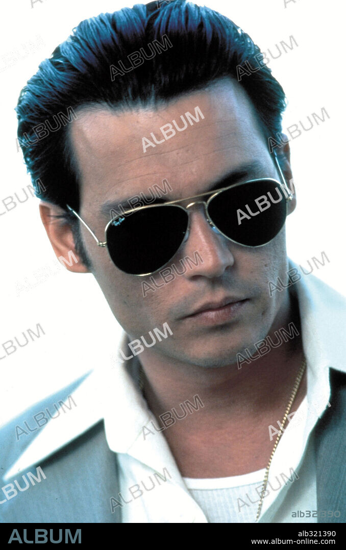 JOHNNY DEPP in DONNIE BRASCO, 1997, directed by MIKE NEWELL. Copyright TRI STAR PICTURES.