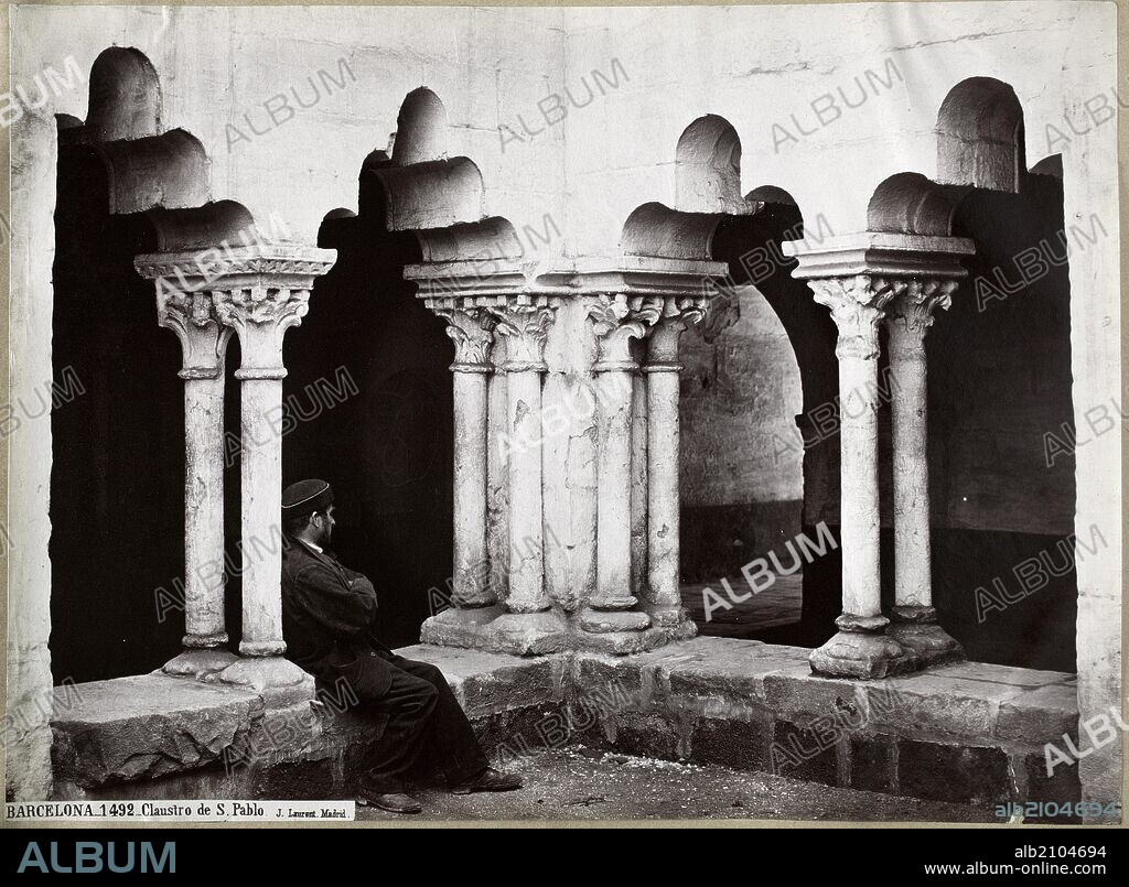 CLAUSTRO DEL MONASTERIO DE SAN PABLO DEL CAMPO, AUTOR: JEAN LAURENT, NUMERO DE FOTO: 1492. (COLECCIÓN ASF IMAGEN DE FOTOGRAFIAS ANTIGUAS, PRINCIPIOS S. XX).