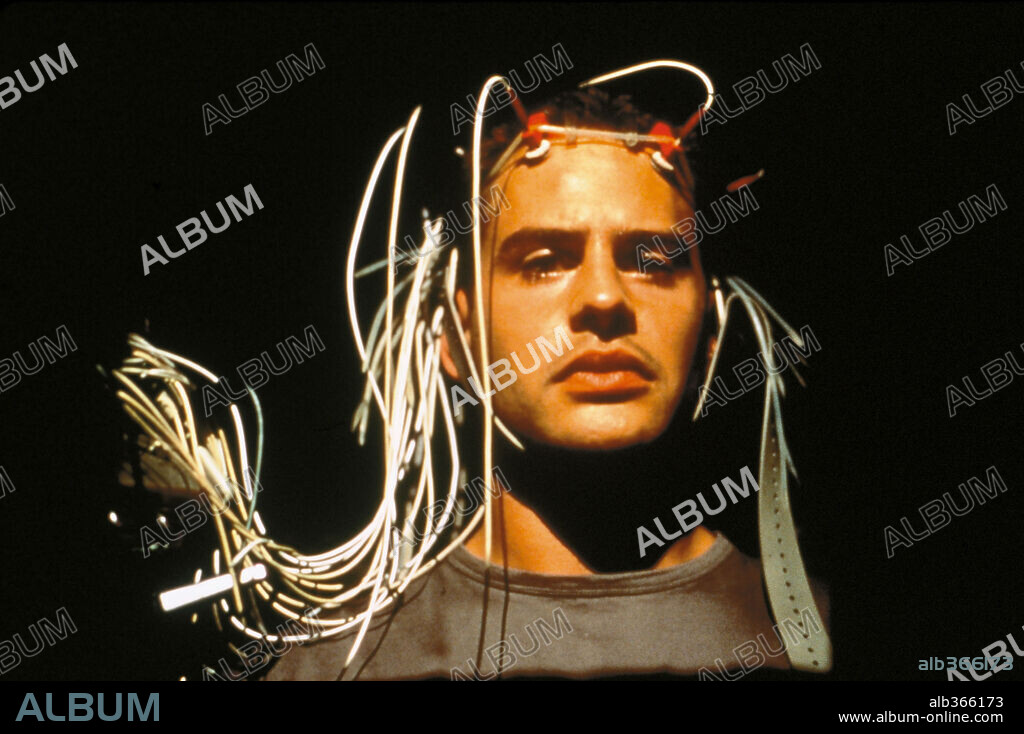 MORITZ BLEIBTREU in THE EXPERIMENT, 2001 (DAS EXPERIMENT), directed by OLIVER HIRSCHBIEGEL. Copyright FANES FILM/SENATOR FIL PRODUKTION/TYPHON FILM AG/SEVEN PICTU.