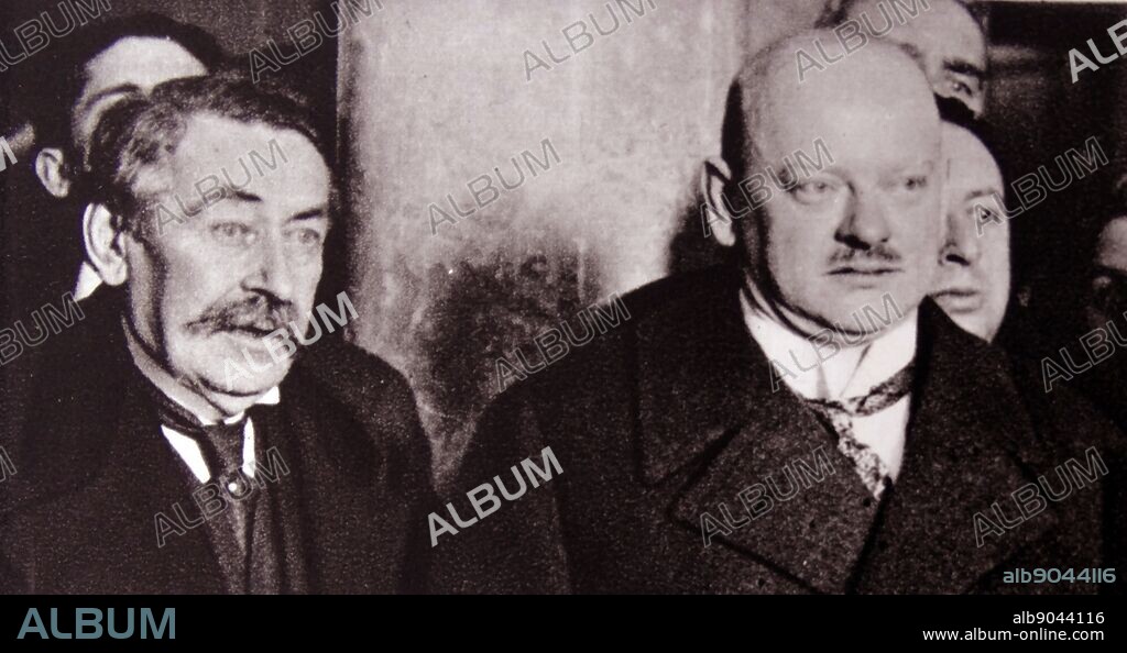 Photograph of Aristide Briand and Gustav Stresemann conferencing. Dated 1920.