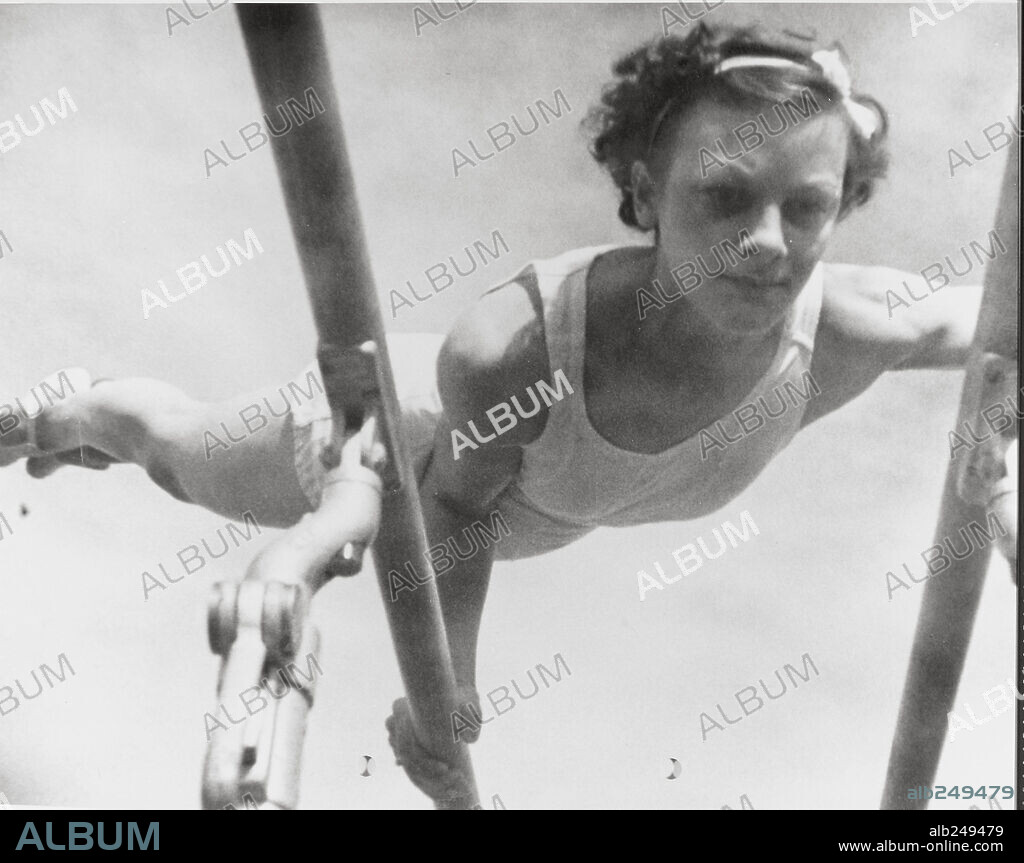OLYMPIA PART ONE: FESTIVAL OF THE NATIONS, 1938 (OLYMPIA 1. TEIL-FEST DER VÖLKER), directed by LENI RIEFENSTAHL. Copyright OLYMPIA-FILM.
