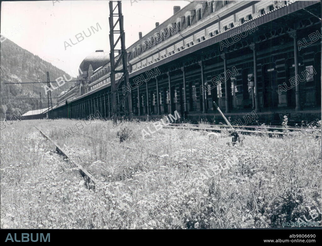 El tráfico ferroviario Hispano-francés de la estación de Canfranc A través del túnel de Somport Permanece cerrado desde marzo de 1970.