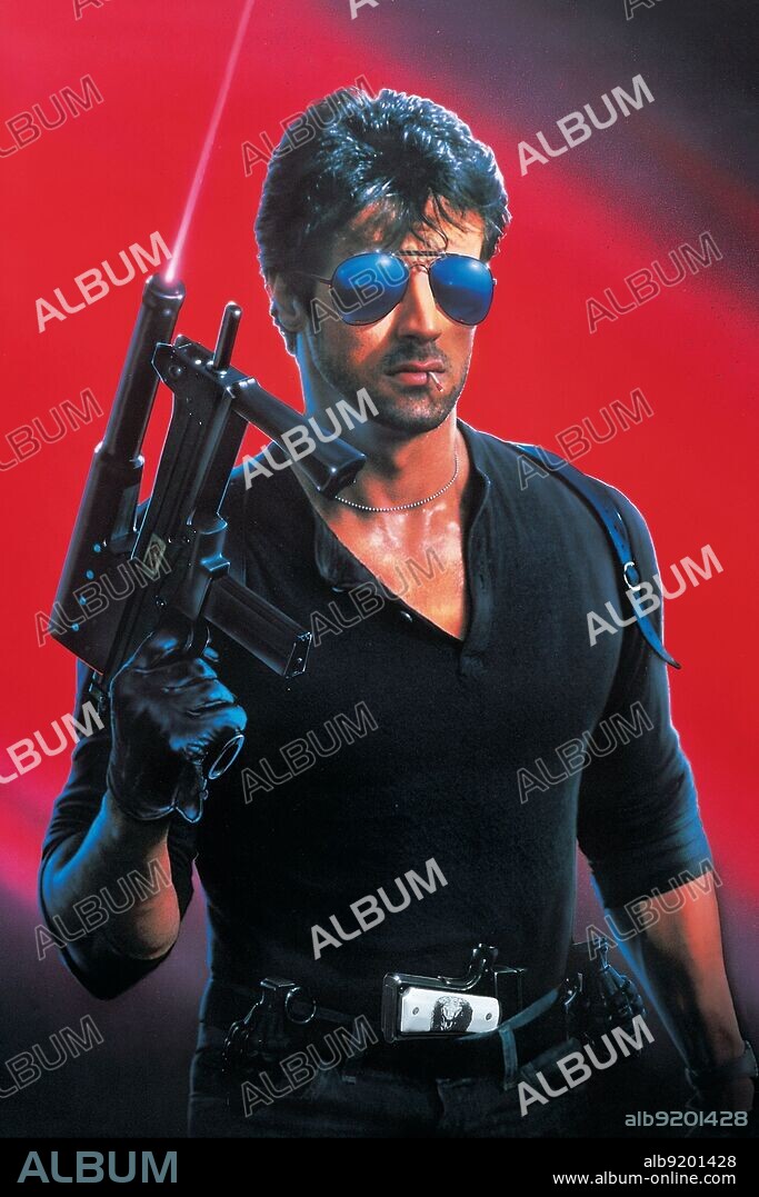 SYLVESTER STALLONE in COBRA, 1986, unter der Regie von GEORGE P. COSMATOS. Copyright WARNER BROTHERS.