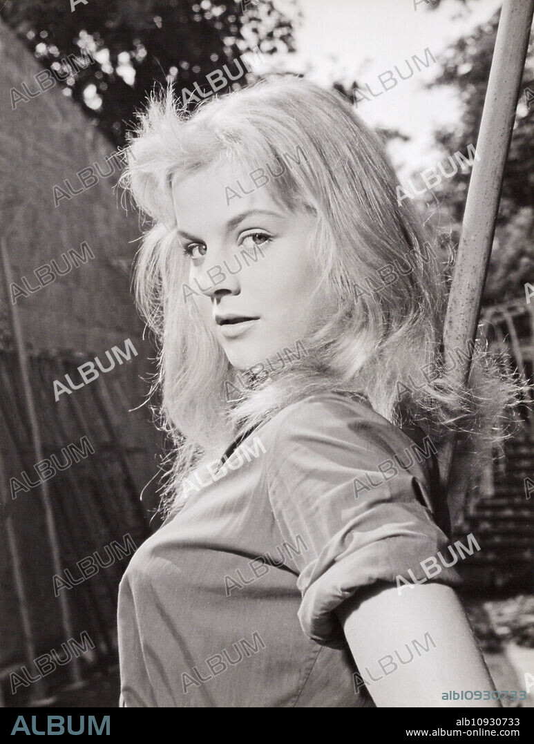 German schlager singer and actress Heidi Bruehl, Germany around 1957.