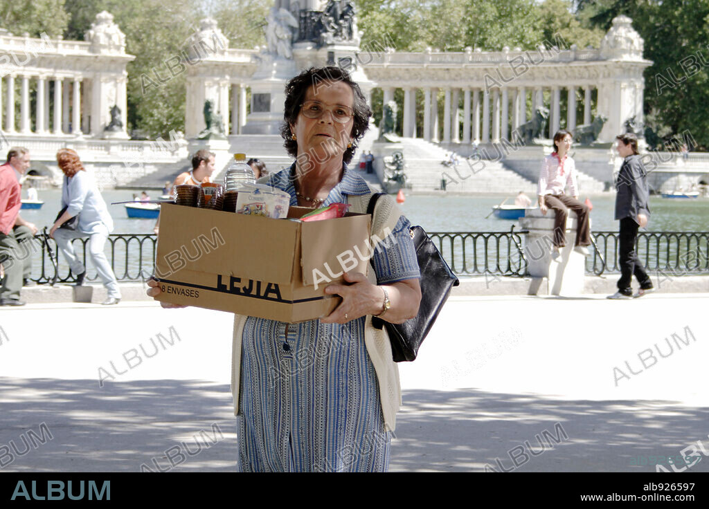 CANDIDA VILLAR en CANDIDA, 2006, dirigida por GUILLERMO FESSER. Copyright SOGECABLE.
