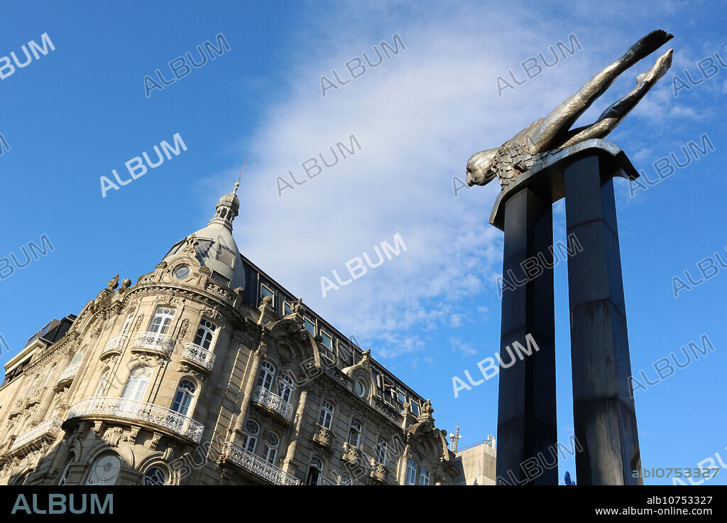 FRANCISCO LEIRO. O Sireno The Sireno, Man stainless steel fish Leiro Francisco sculpture, Puerta del Sol, Vigo, Pontevedra, Galicia, Spain,.