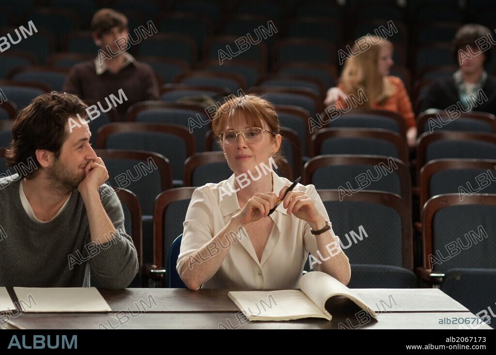 JULIANNE MOORE and MICHAEL ANGARANO in THE ENGLISH TEACHER, 2013, directed by CRAIG ZISK. Copyright ARTINA FILMS.