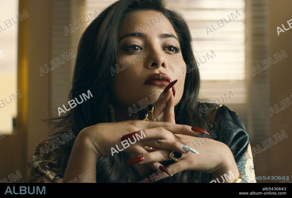 TERESA RUIZ in NARCOS: MEXICO, 2018, directed by ALEJANDRA MARQUEZ ABELLA, AMAT ESCALANTE, ANDRES BAIZ, JOSEF KUBOTA WLADYKA, LUIS ORTEGA and WAGNER MOURA. Copyright Gaumont Télévision / Netflix.