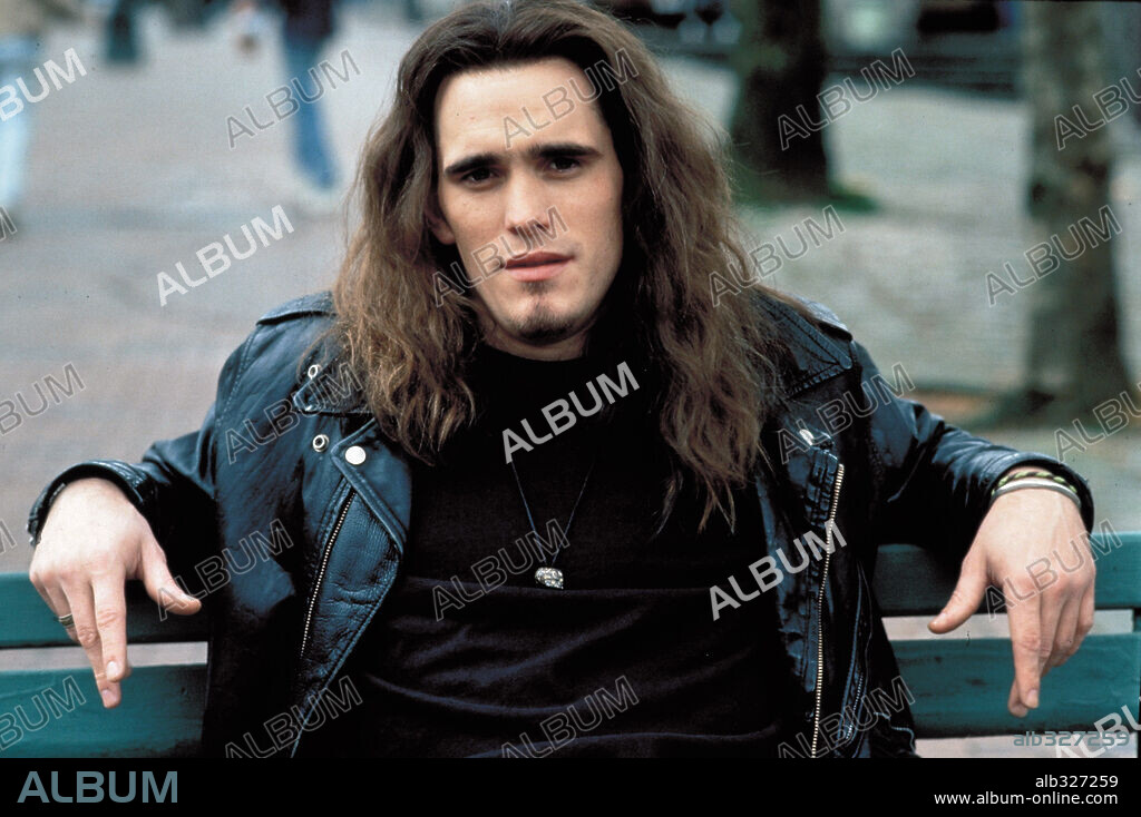 MATT DILLON in SINGLES, 1992, directed by CAMERON CROWE. Copyright WARNER BROTHERS.