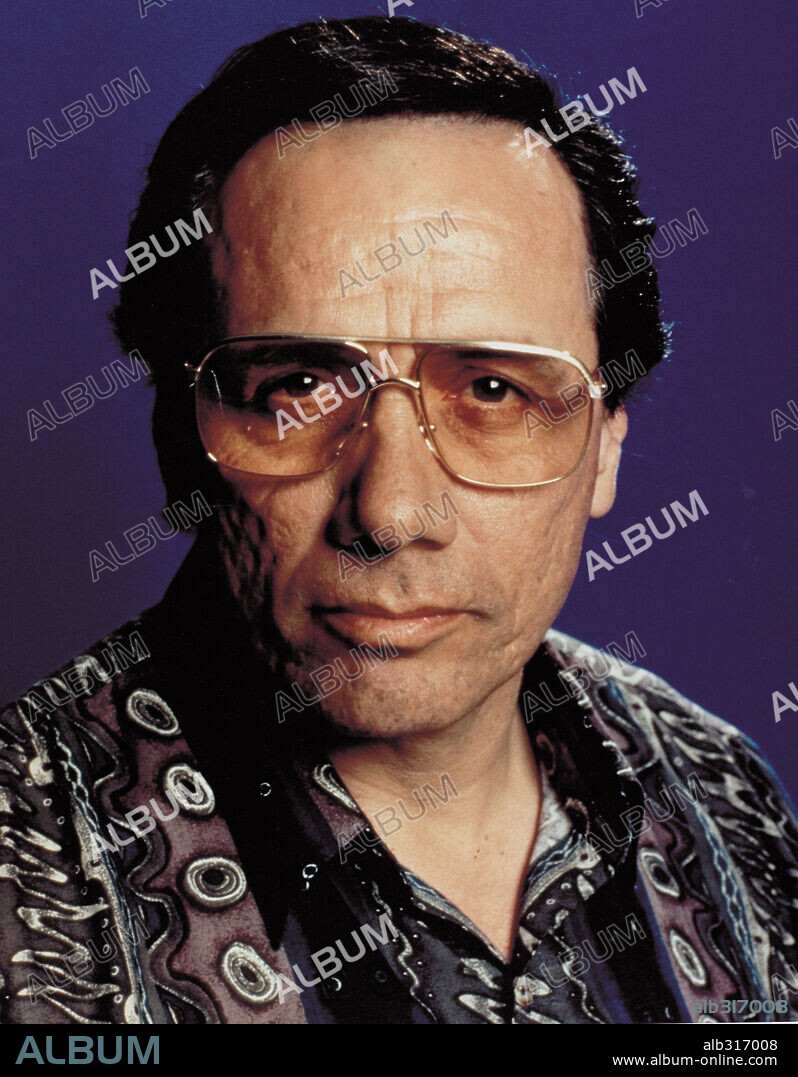 EDWARD JAMES OLMOS.