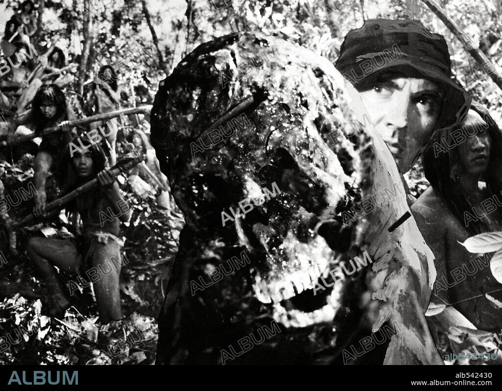 MUNDO CANIBAL, 1977 (ULTIMO MONDO CANNIBALE), dirigida por RUGGERO DEODATO. Copyright ERRE CINEMATOGRAFICA.