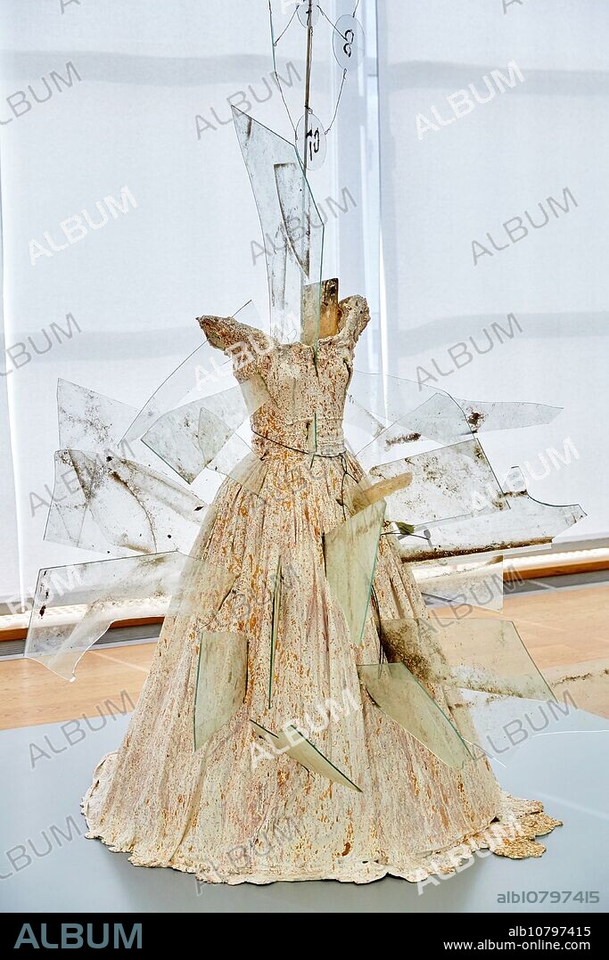 "Wedding dress", Anselm Kiefer, Hamburger Bahnhof Museum, Museum für Gegenwart, Berlin, Germany.