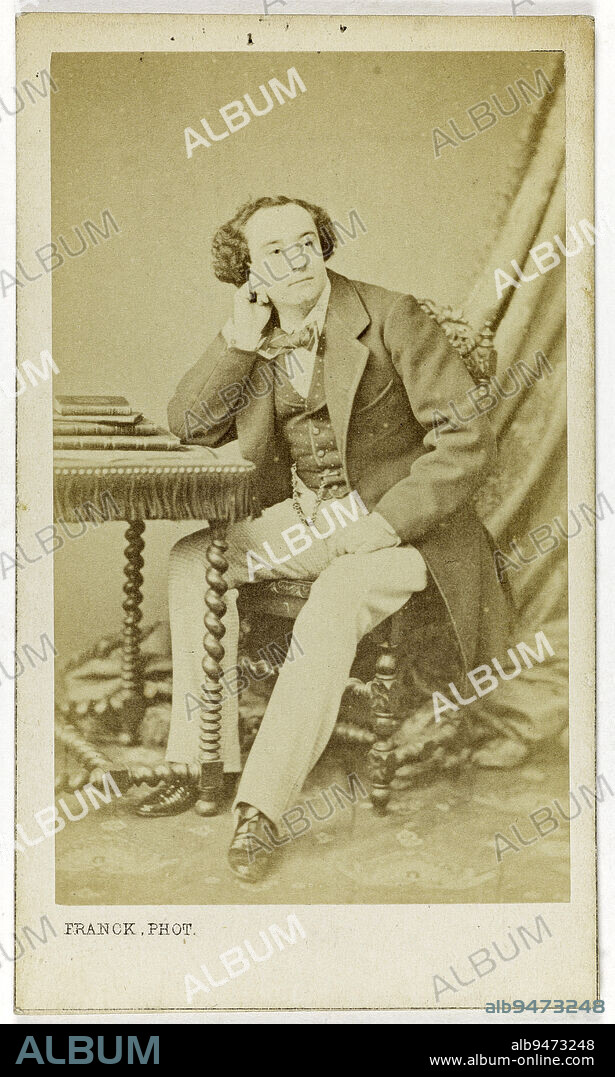 Portrait of Montaubry, tenor singer, seated, elbow resting on a table., Franck (François Gobinet de Villechole, dit), Photographer, Between 1860 and 1870, 2nd half of the 19th century, Photography, Graphic arts, Photography, Albumen paper print, Dimensions - Work: Height: 9 cm, Width: 5.5 cm, Dimensions: Height: 10.5 cm, Width: 6.2 cm.