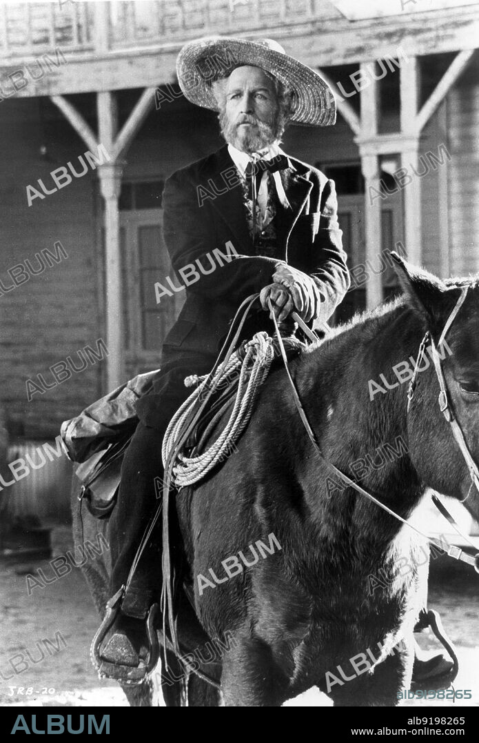 PAUL NEWMAN in THE LIFE AND TIMES OF JUDGE ROY BEAN, 1972, directed by JOHN HUSTON. Copyright NATIONAL GENERAL PICTURES.
