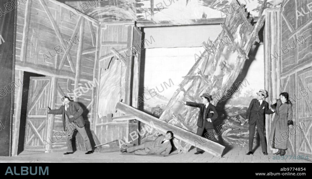 December 2, 1917. At Price's theater. A scene from the four-act police drama "Zigomar vs. Nick Carter", released last night.