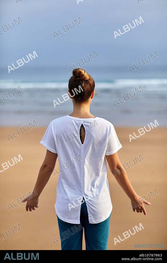 Yoga, Beach, Zarautz, Gipuzkoa, Basque Country, Spain, Europe.