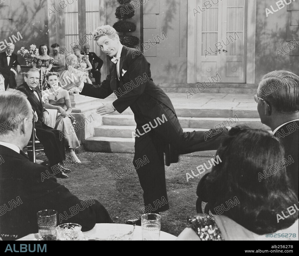 DANNY KAYE in THE KID FROM BROOKLYN, 1946, directed by NORMAN Z. MCLEOD. Copyright RKO.