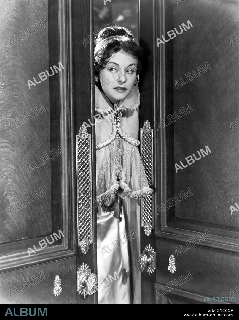 PAULETTE GODDARD in AN IDEAL HUSBAND, 1947, directed by ALEXANDER KORDA. Copyright LONDON FILMS.