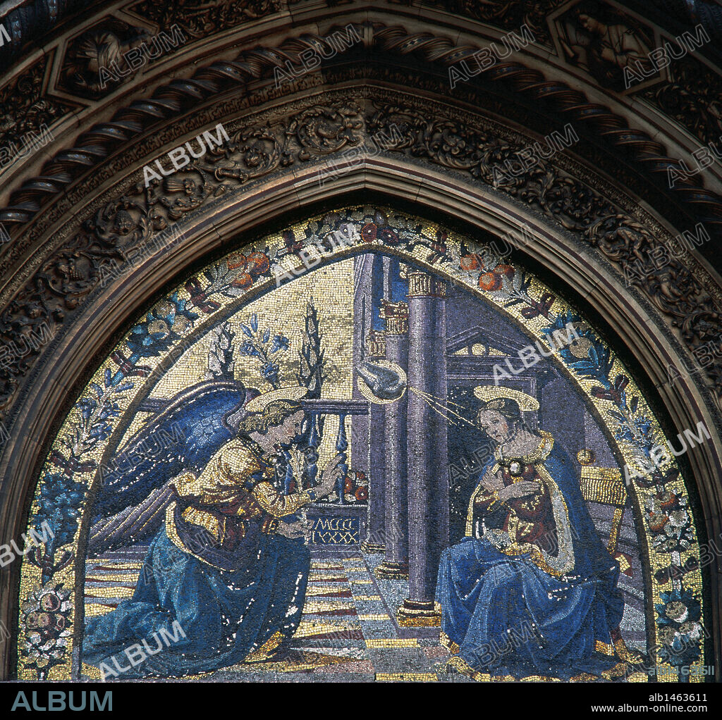 Italy. Florence Cathedral. Mandorla Gate. 15th century. Mosaic at the lunette depicting Annunciation, by Domenico and Davide Ghirlandaio.