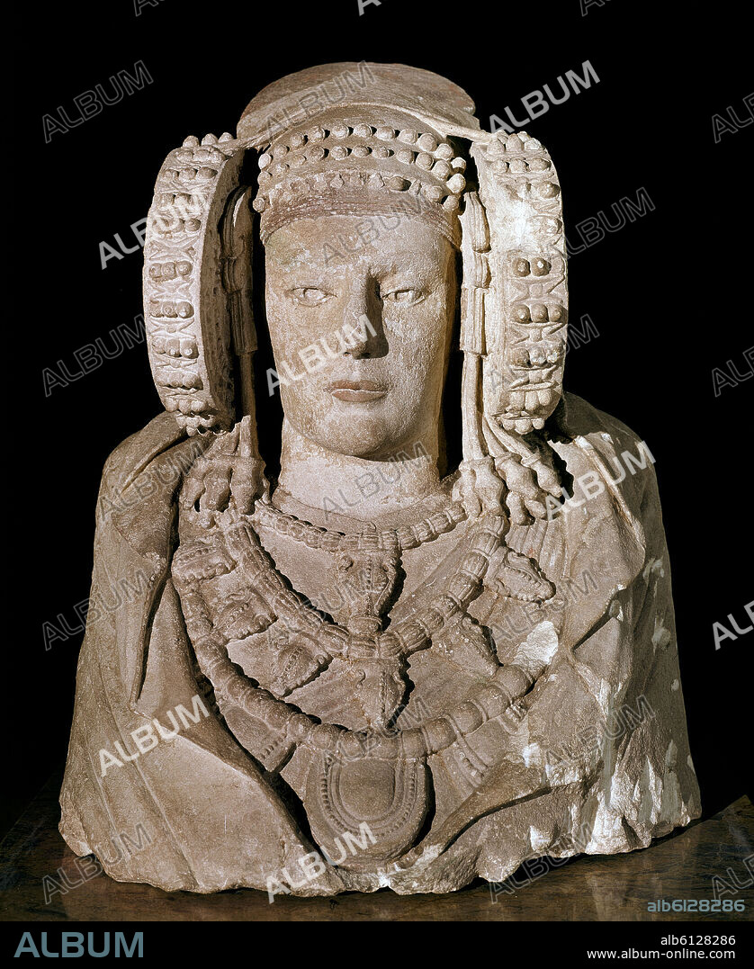 AUTOR LIBRE 01307. LA DAMA DE ELCHE - ESCULTURA IBERICA SIGLO IV AC - DESCUBIERTA EN 1897.