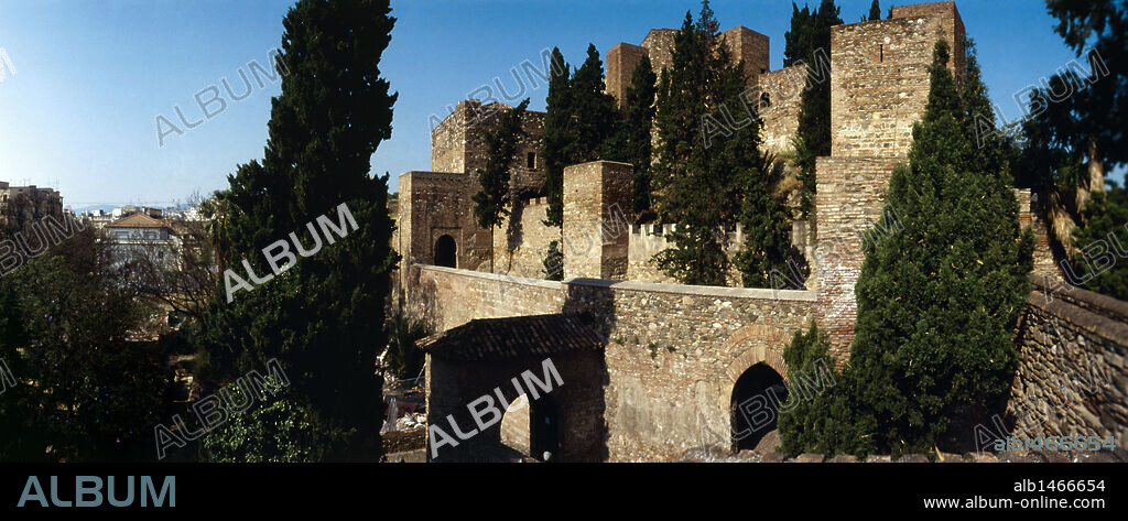 ARTE ISLAMICO. ESPAÑA. LA ALCAZABA. Panorámica. Transformada en numerosas ocasiones, especialmente durante la dinastía nazarí (S. XIV). Málaga. Andalucía.
