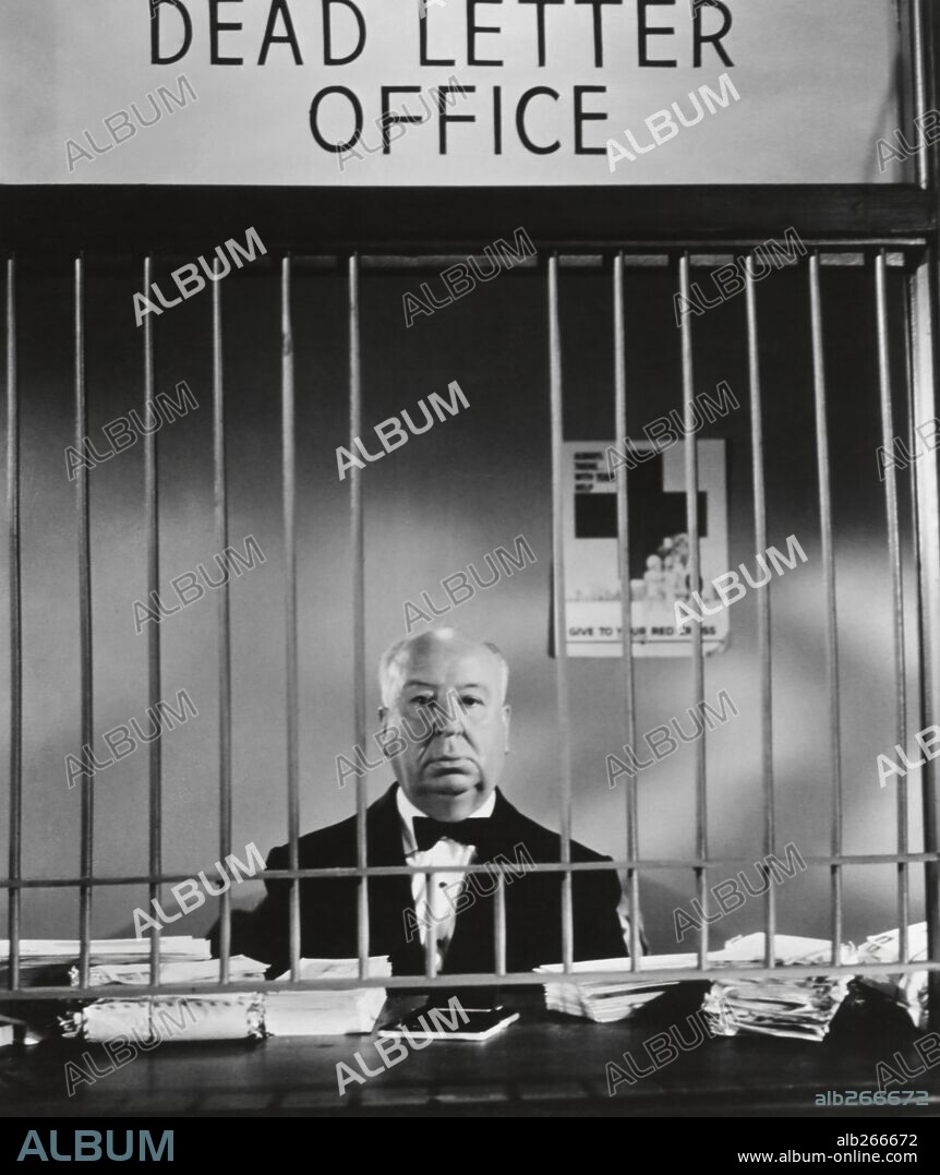 ALFRED HITCHCOCK en ALFRED HITCHCOCK PRESENTA, 1955 (ALFRED HITCHCOCK PRESENTS), dirigida por ALFRED HITCHCOCK. Copyright SHAMLEY PRODUCTIONS.